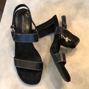 Moved Aerosoles Howdy Skies tan leather comfy stacked heel back strap sandals